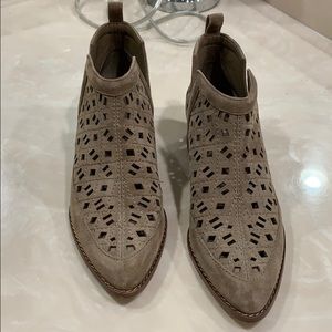 Gianni Bini great looking short booties.